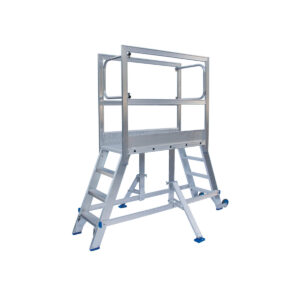 Plateforme Alu entre banches 3 marches 125 x 55 cm Hauteur 0.75 m